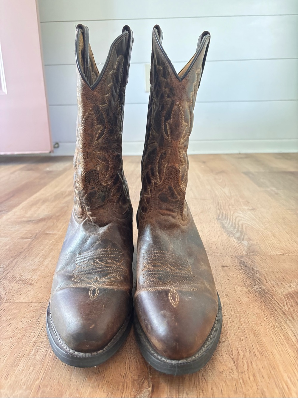 Laredo Brown Embroidered Leather Western Cowboy Boots